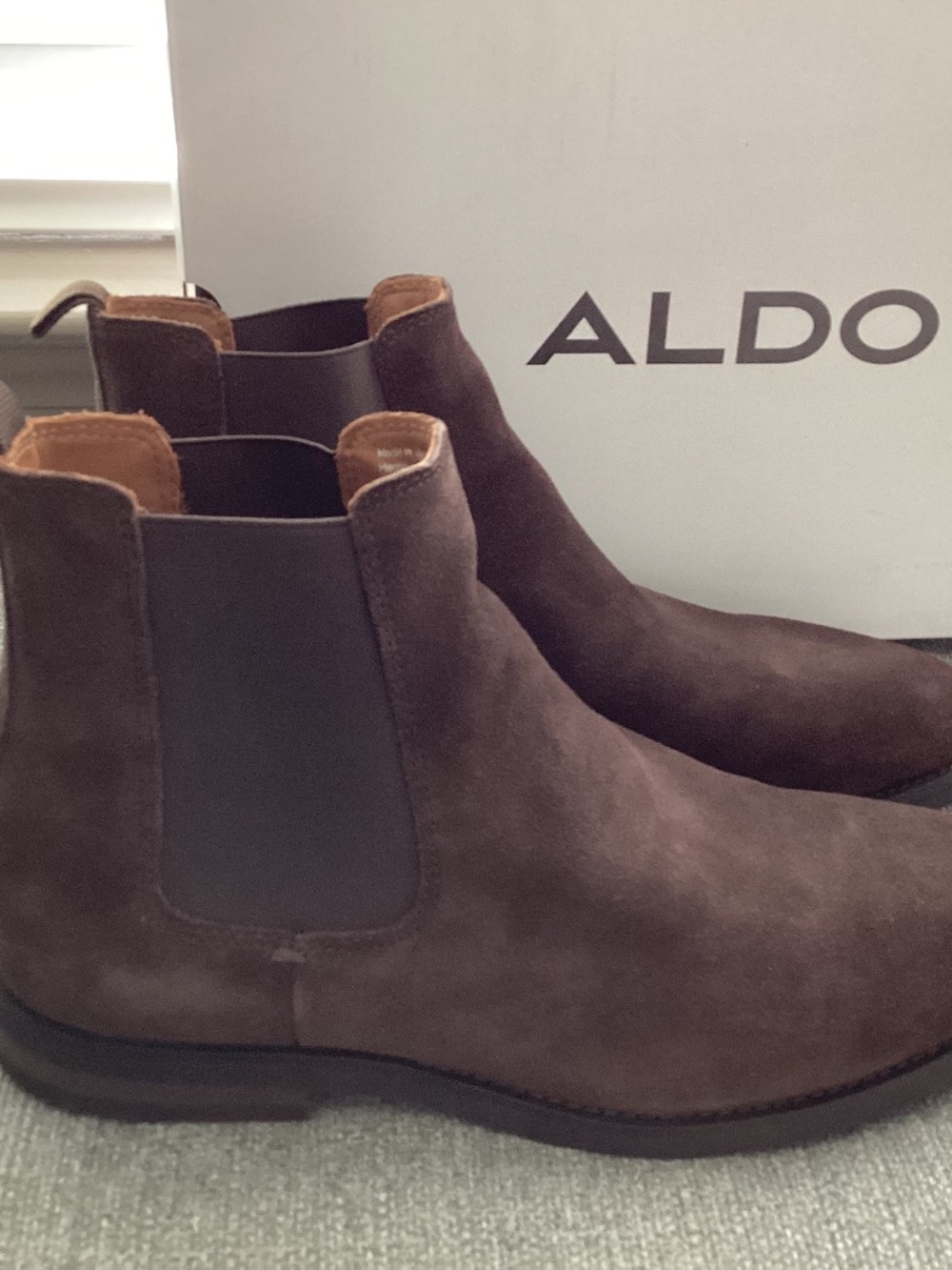 ALDO Wynford Chelsea Boot, size 10.5